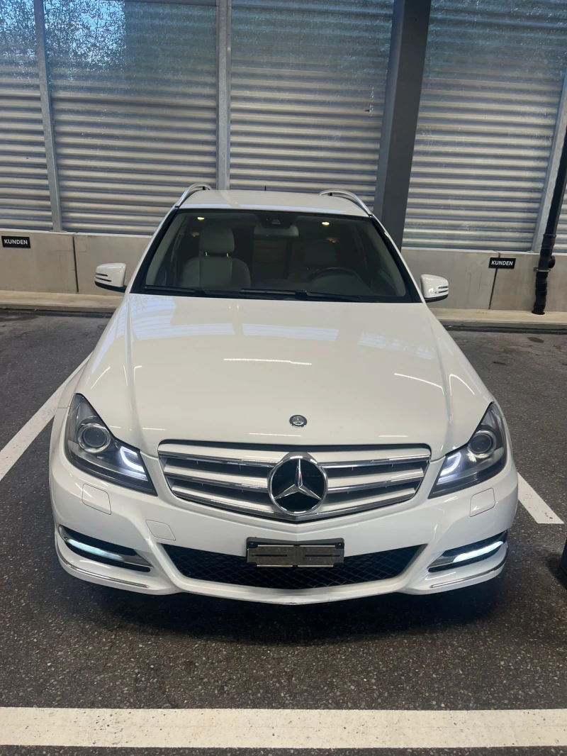 Mercedes-Benz C 300, снимка 2 - Автомобили и джипове - 51333330