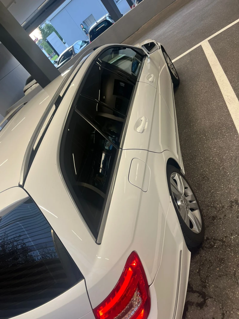 Mercedes-Benz C 300, снимка 5 - Автомобили и джипове - 51333330
