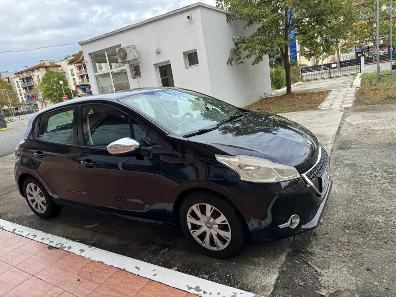 Peugeot 208, снимка 3 - Автомобили и джипове - 53031745