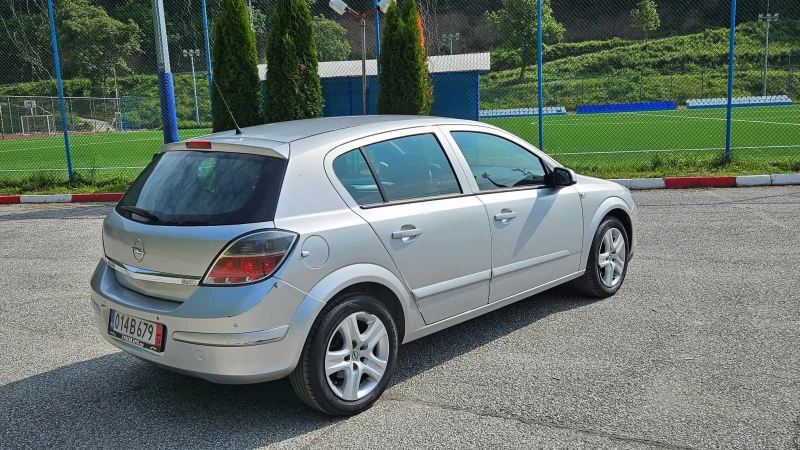 Opel Astra 1.4 GAZ/KLIMA/FACELIFT, снимка 5 - Автомобили и джипове - 52128588