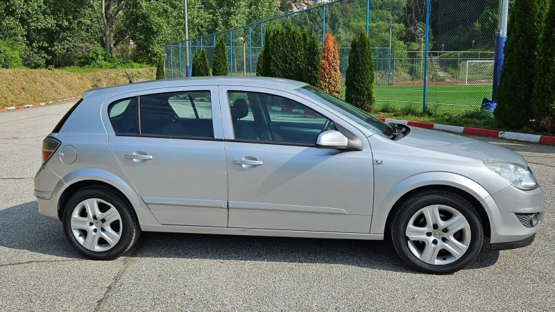 Opel Astra 1.4 GAZ/KLIMA/FACELIFT, снимка 6 - Автомобили и джипове - 52128588