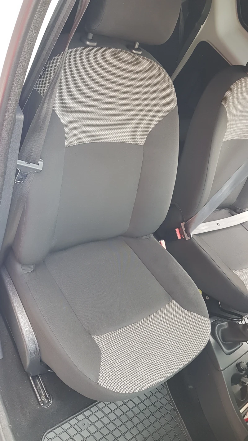 Dacia Dokker, снимка 14 - Автомобили и джипове - 52829462