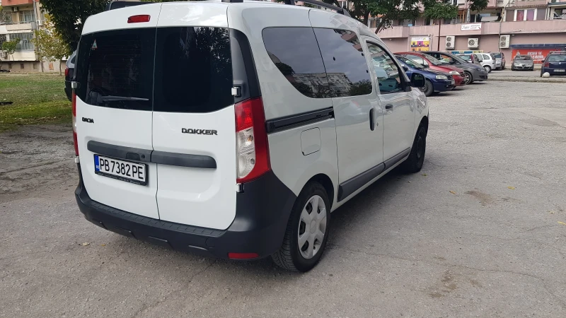 Dacia Dokker, снимка 6 - Автомобили и джипове - 52829462