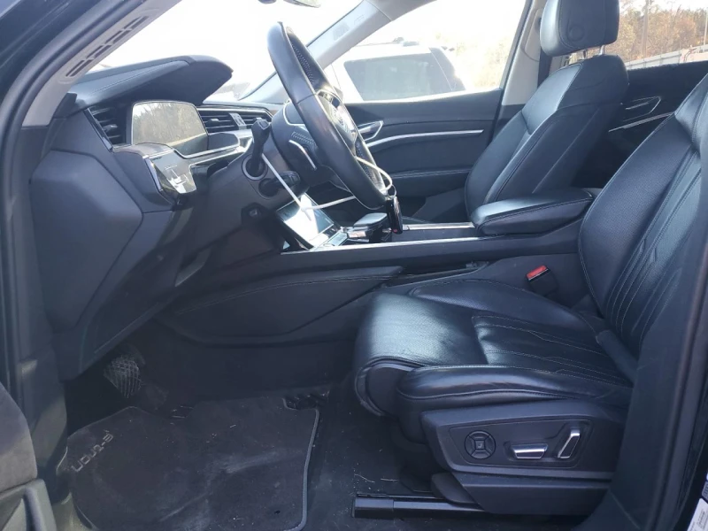 Audi E-Tron PRESTIGE , снимка 7 - Автомобили и джипове - 53074674