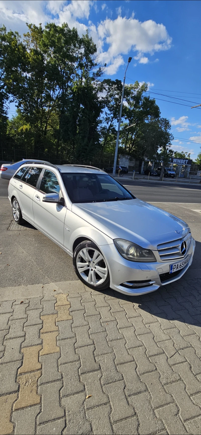 Mercedes-Benz C 220, снимка 11 - Автомобили и джипове - 53527549