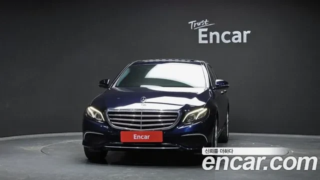 Mercedes-Benz E 220 E Class W213 E220D Exclusive - изображение 3
