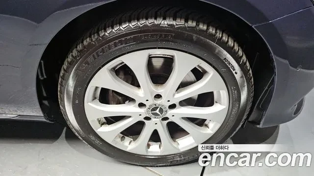 Mercedes-Benz E 220 E Class W213 E220D Exclusive - изображение 5