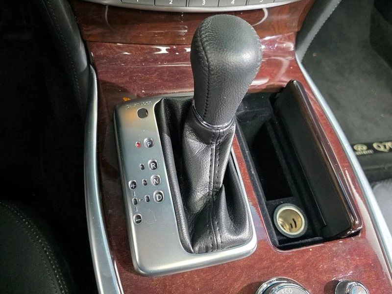 Infiniti Q70 3.7 AWD| 330�.�. | Mobile.bg � ����������� 9