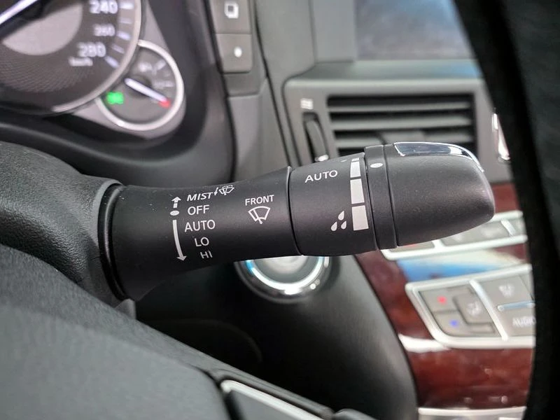 Infiniti Q70 3.7 AWD| 330�.�. | Mobile.bg � ����������� 16