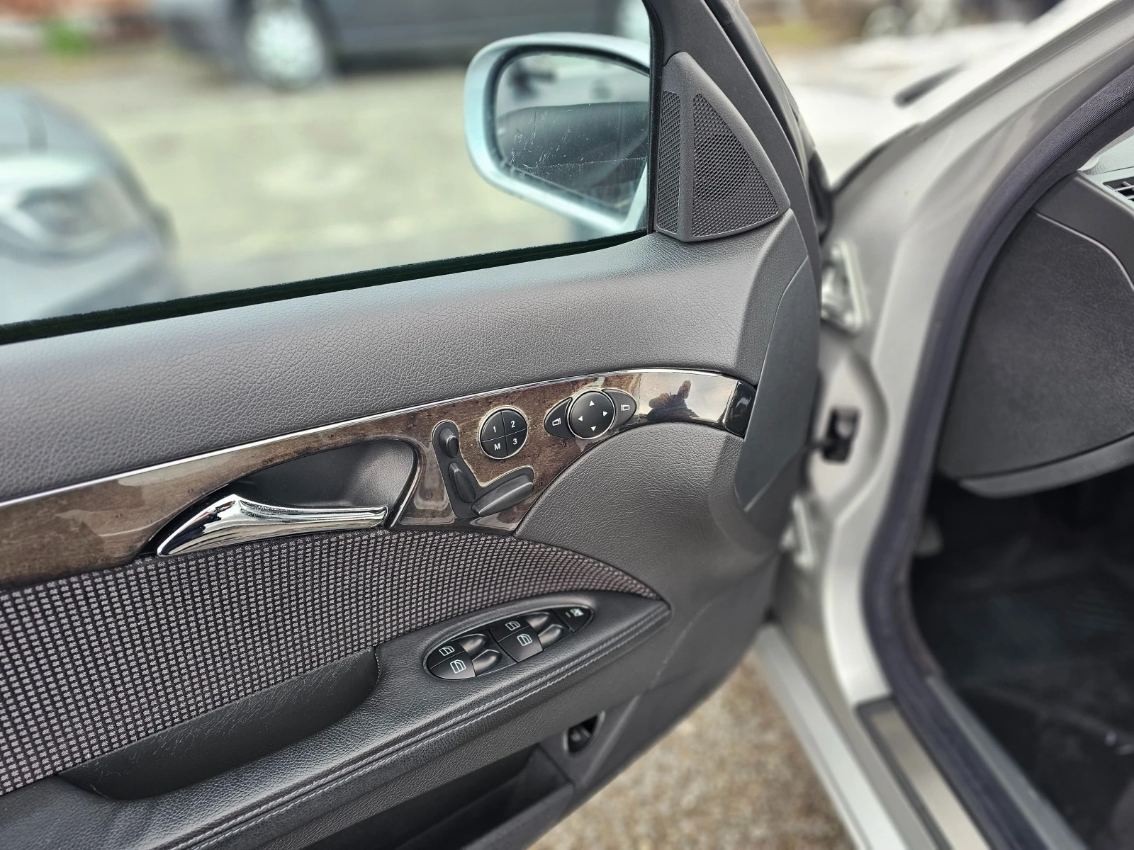 Mercedes-Benz E 320 avangarde | Mobile.bg — изображение 12