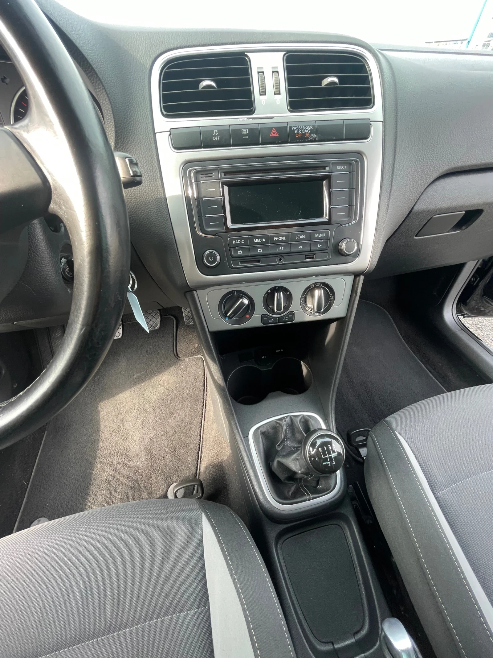 VW Polo 1.2i | Mobile.bg — изображение 12