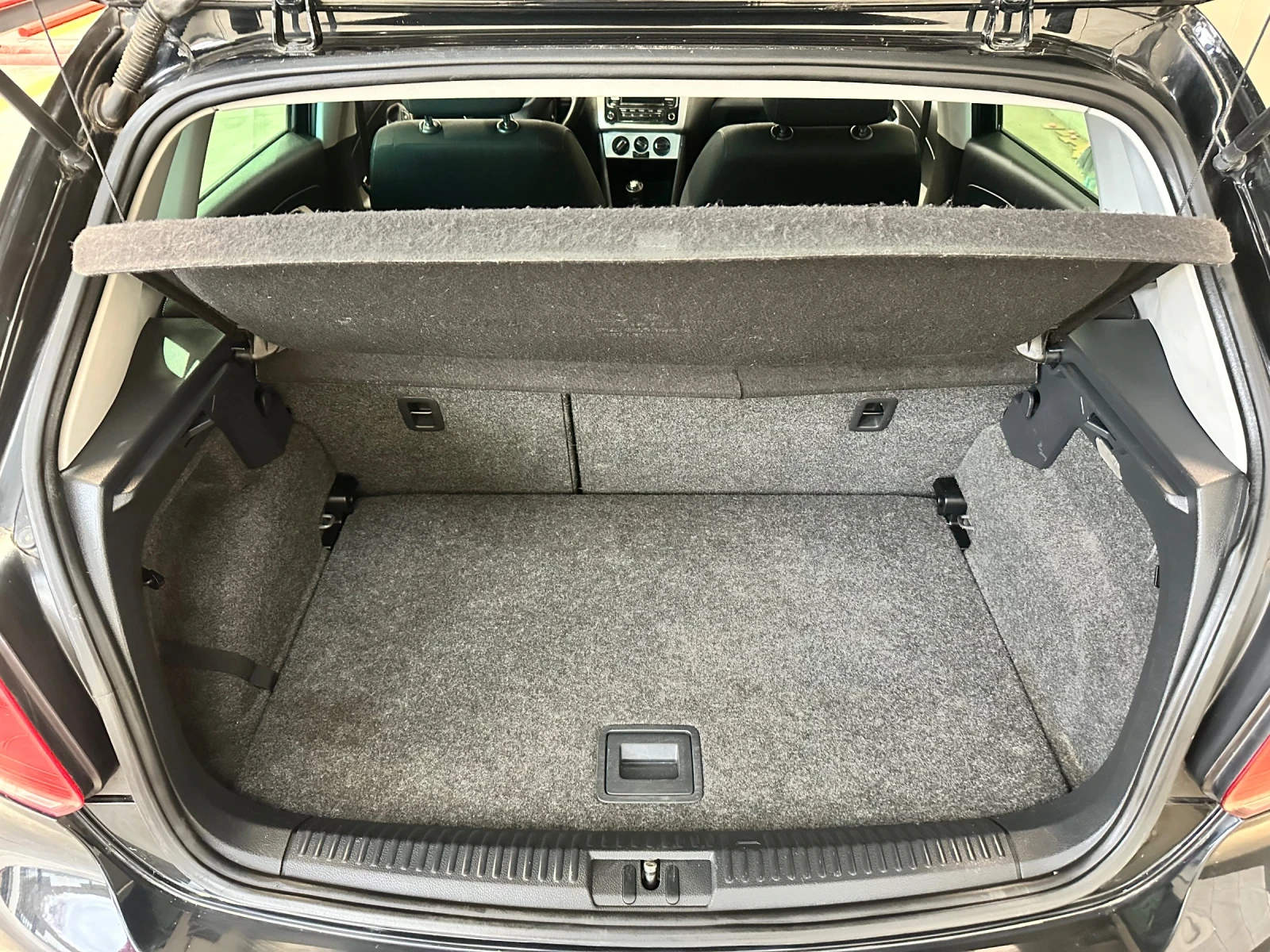 VW Polo 1.2i, снимка 12 - Автомобили и джипове - 56697336