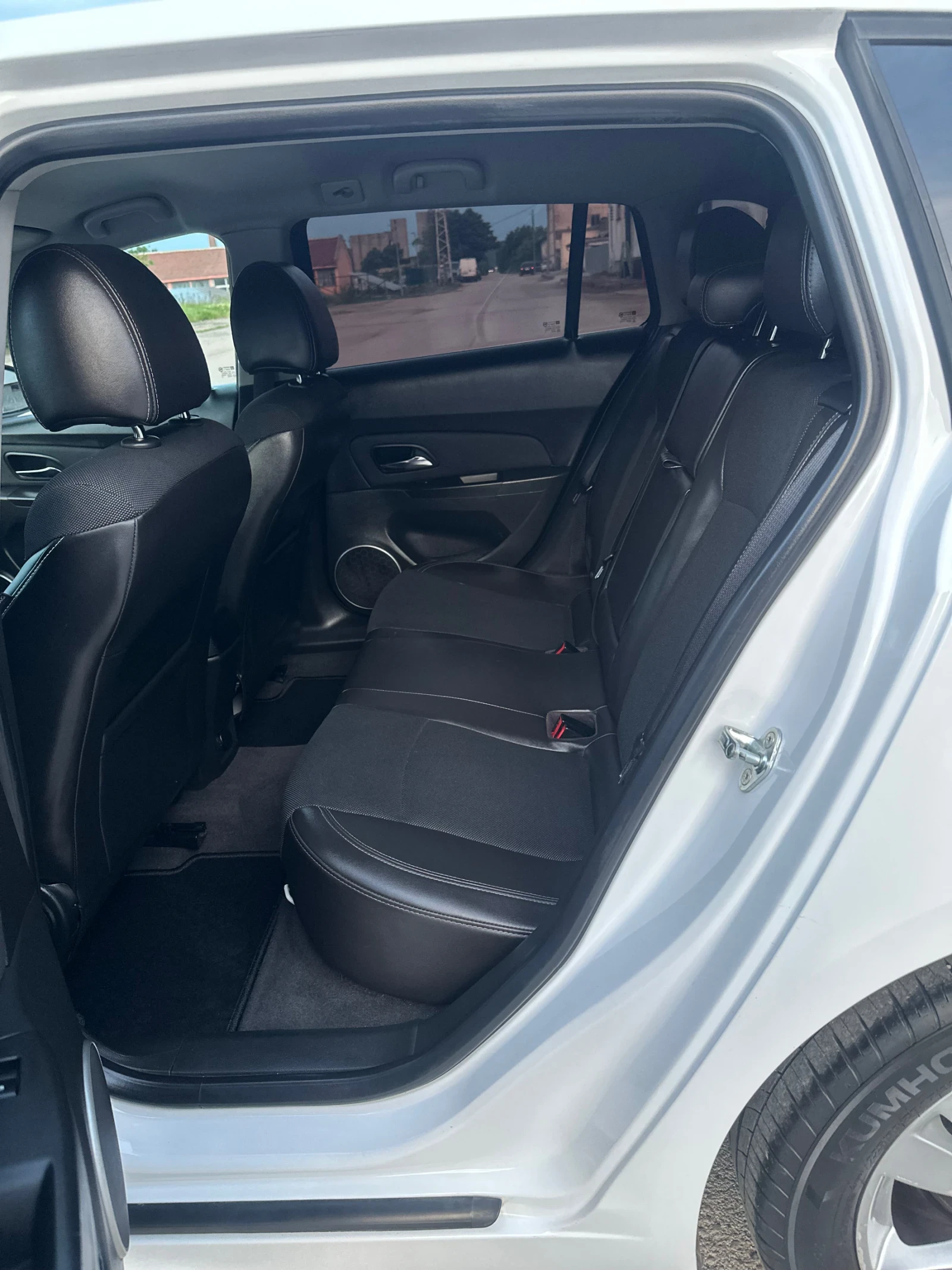Chevrolet Cruze 2.0d / Italy  | Mobile.bg — изображение 11