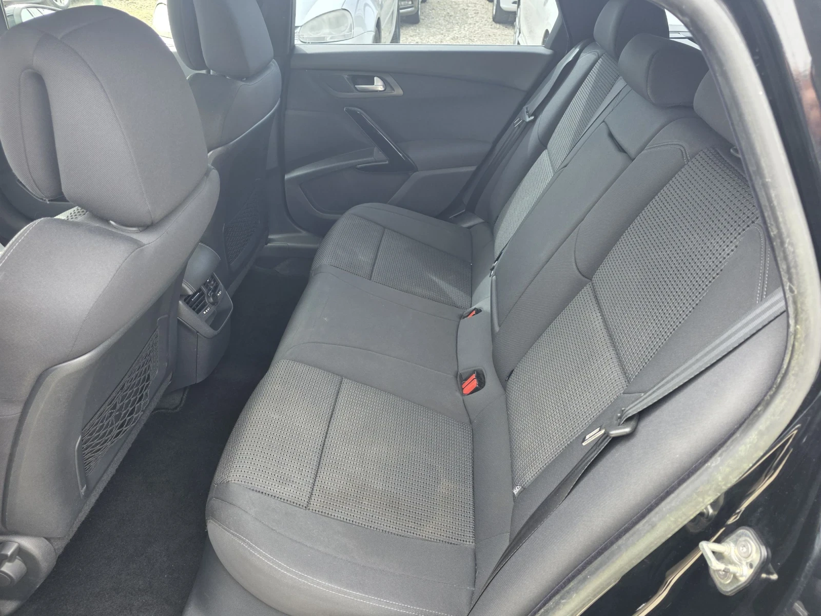 Peugeot 508 2.0HDi, снимка 12 - Автомобили и джипове - 53915834