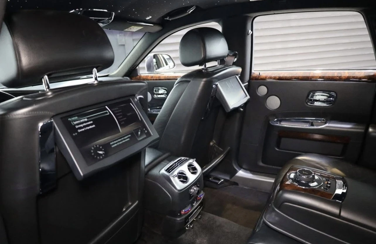 Rolls-Royce Ghost, снимка 12 - Автомобили и джипове - 54372525