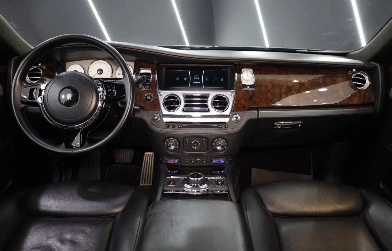 Rolls-Royce Ghost, снимка 7 - Автомобили и джипове - 54372525