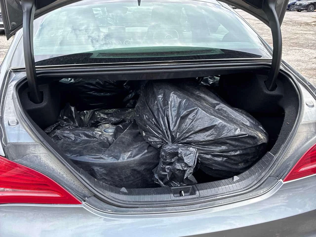 Mercedes-Benz CLA 250 | ПОДГРЕВ | CARFAX | + ГУМИ ДЖАНТИ | , снимка 13 - Автомобили и джипове - 54479952