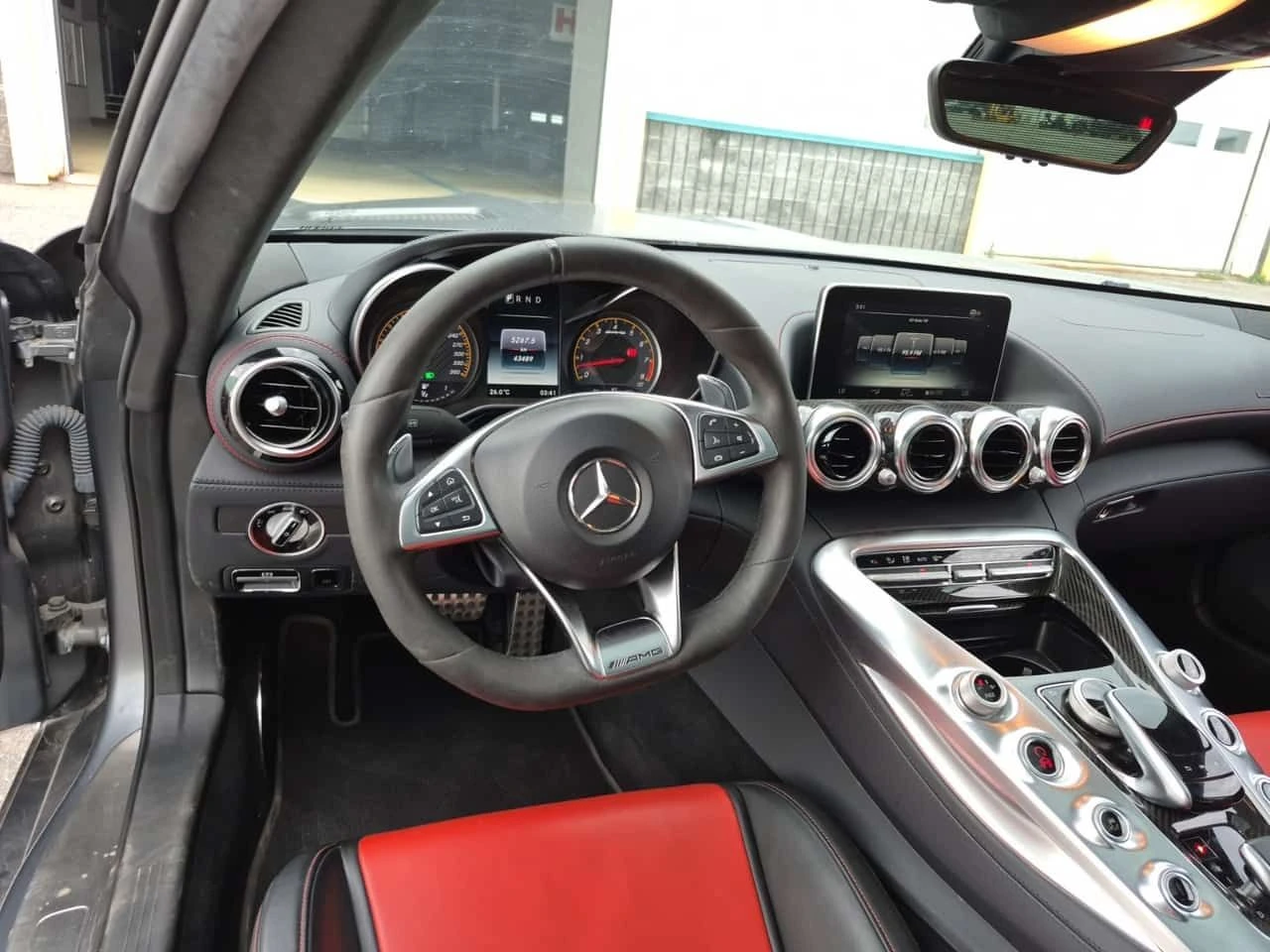 Mercedes-Benz AMG GT * S * CARFAX * Без инциденти * , снимка 5 - Автомобили и джипове - 55626178