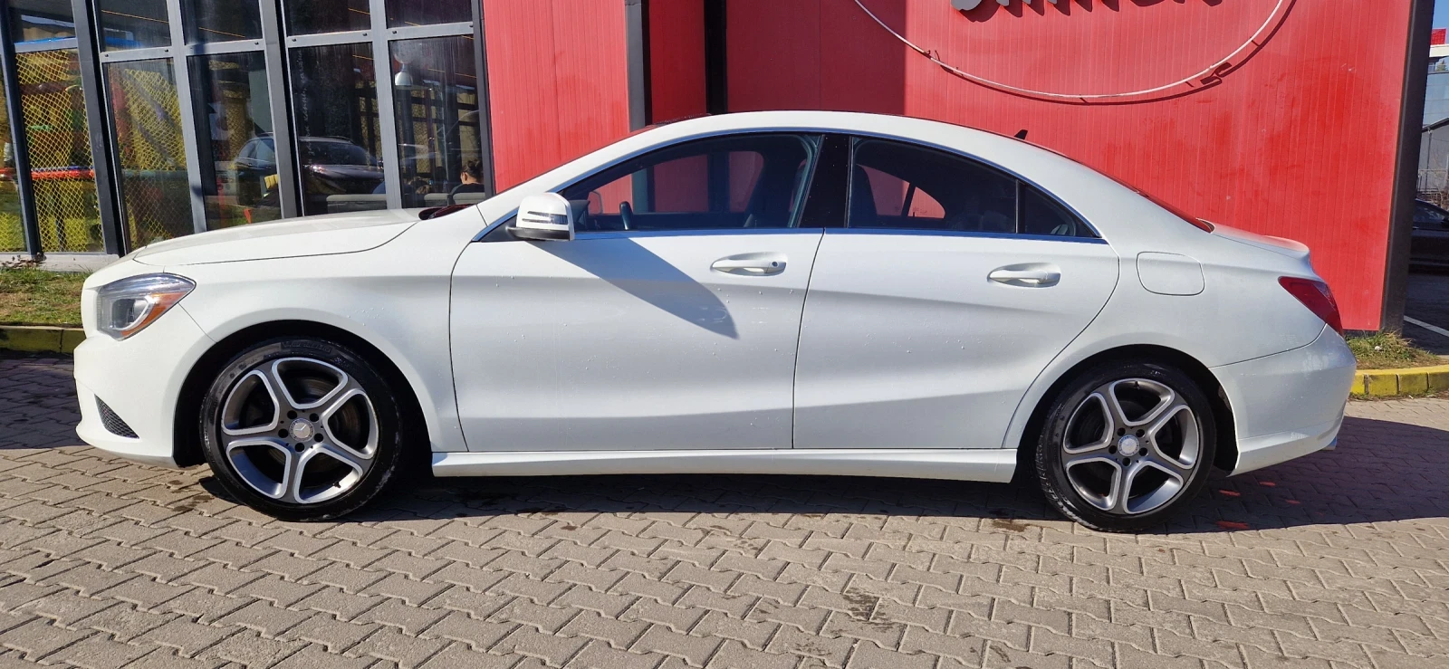 Mercedes-Benz CLA 250, снимка 5 - Автомобили и джипове - 55778445
