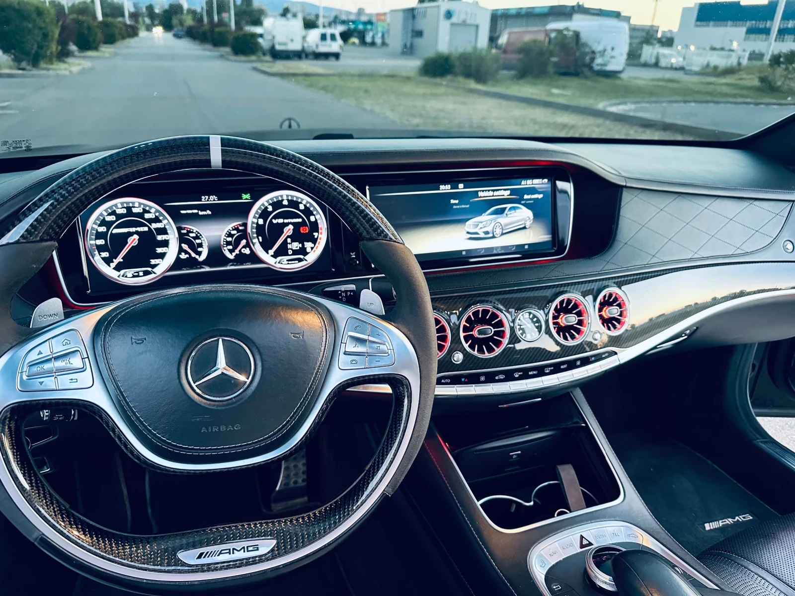 Mercedes-Benz S 63 AMG 4Matic/Long/Burmaster 3D/Panorama/Carbon, снимка 12 - Автомобили и джипове - 55938080