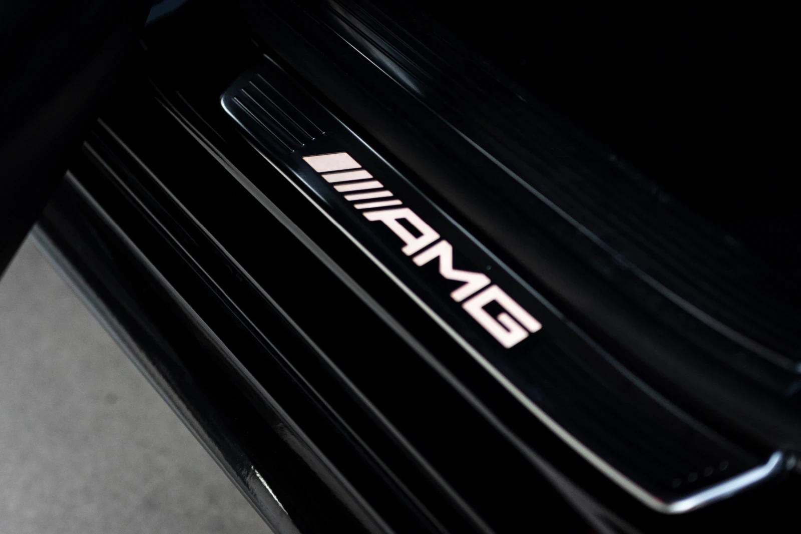 Mercedes-Benz S 63 AMG 4Matic/Long/Burmaster 3D/Panorama/Carbon, снимка 10 - Автомобили и джипове - 55938080