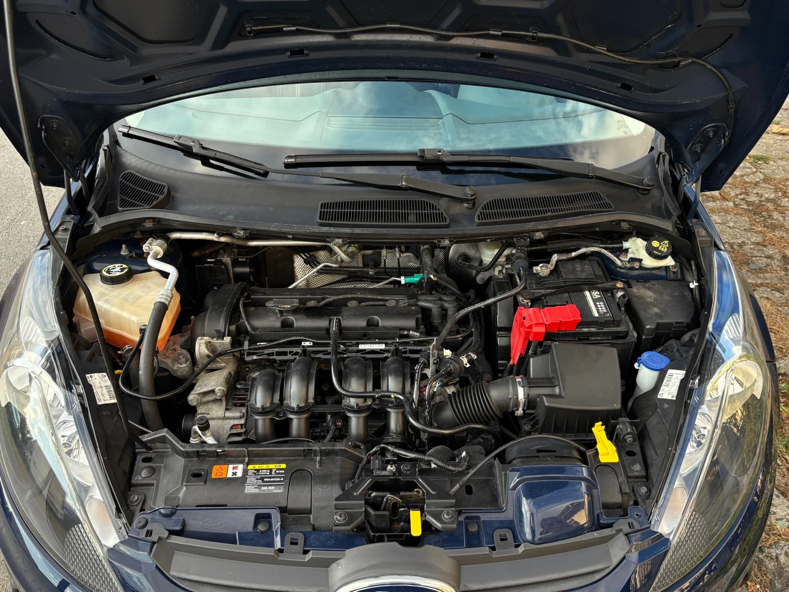 Ford Fiesta 1.25i Климатик* от 1-ви собственик* 165 000км* , снимка 16 - Автомобили и джипове - 56067939