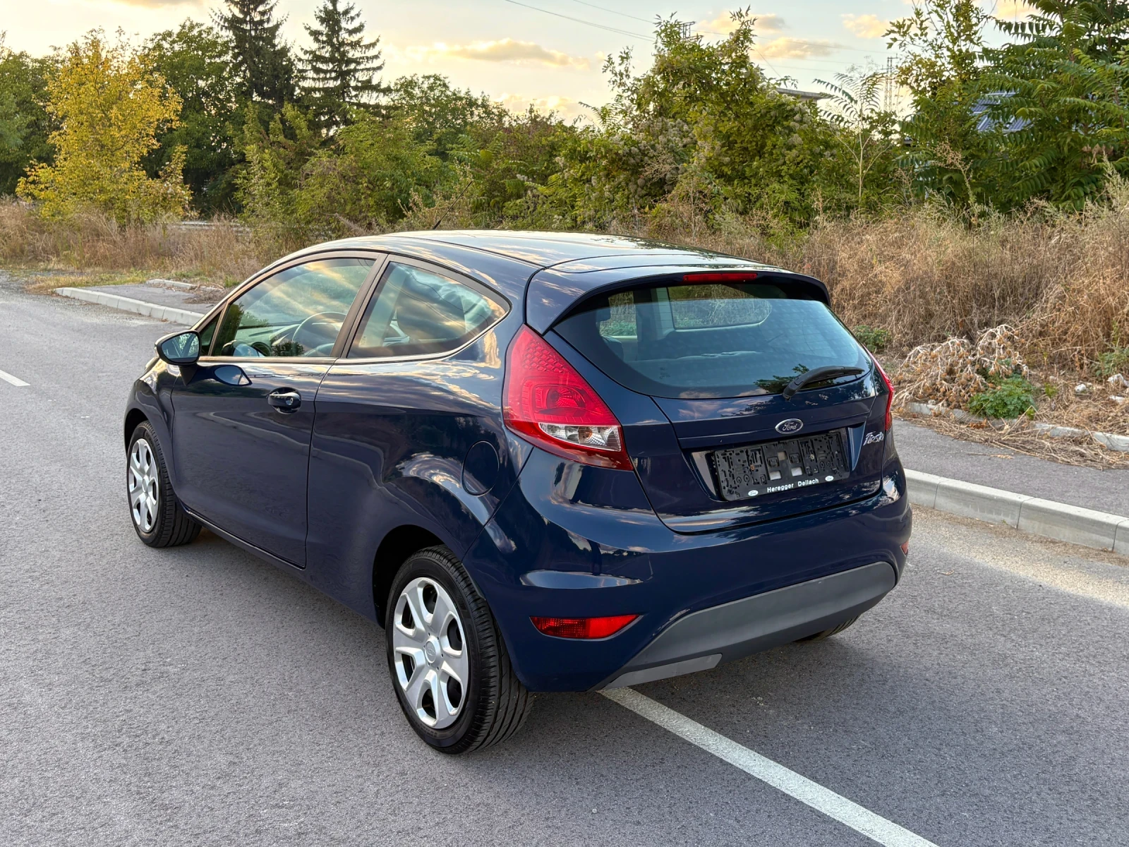 Ford Fiesta 1.25i Климатик* от 1-ви собственик* 165 000км* , снимка 3 - Автомобили и джипове - 56067939