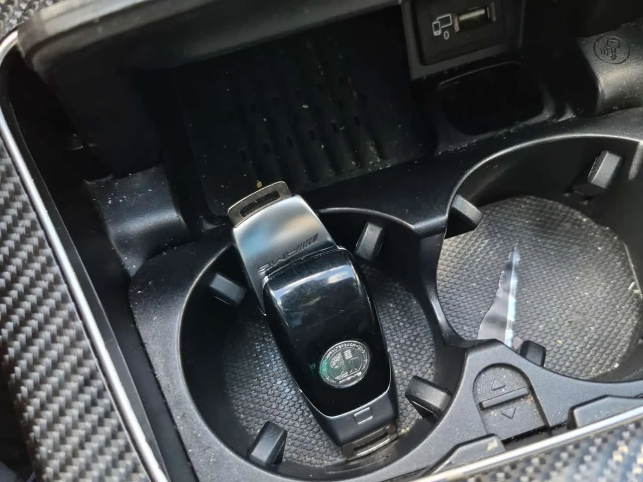 Mercedes-Benz E 63 AMG 4matic+ Sedan E 63 S* ����������*  | Mobile.bg � ����������� 8