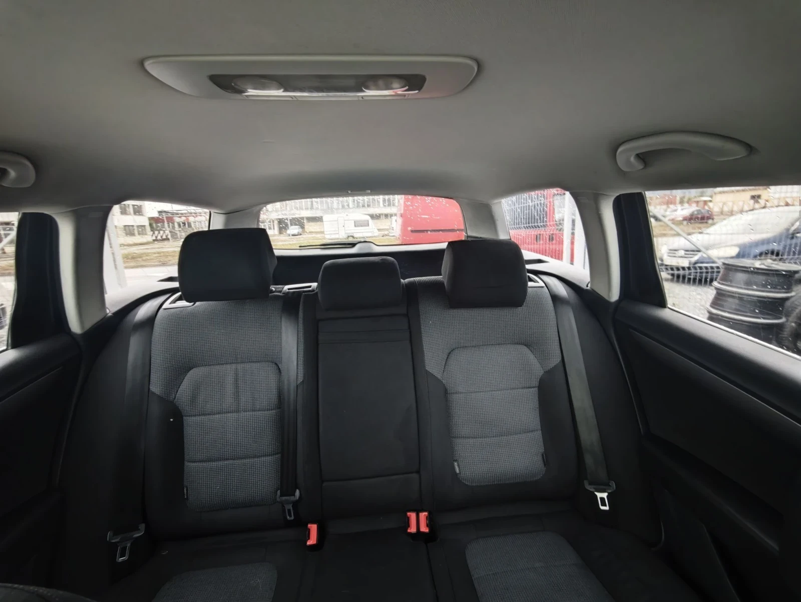 VW Passat 2.0TDI 140, снимка 11 - Автомобили и джипове - 56519979