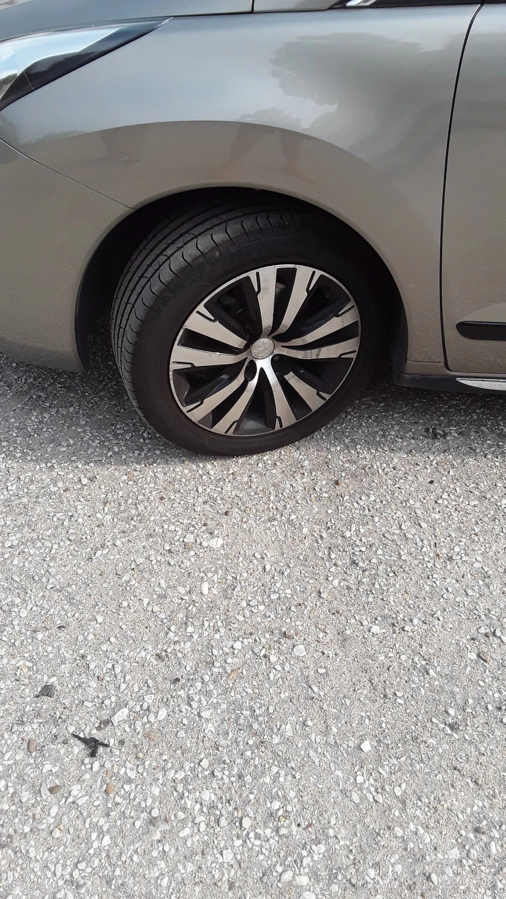Peugeot 3008 Hybrid 4 FASELIFT, SWISS | Mobile.bg � ����������� 12