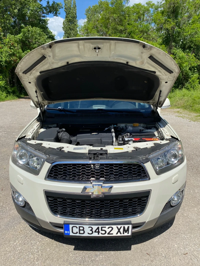 Chevrolet Captiva 2.2 184 к.с., 4х4, 7 места, кожа, с регистрация , снимка 13 - Автомобили и джипове - 47802022