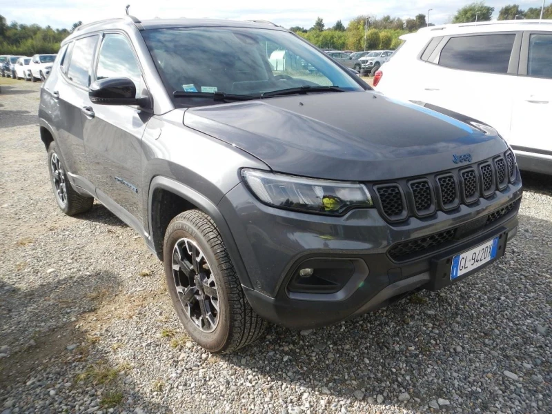 Jeep Compass Trail Hawk Plug-In-Hybrid, снимка 1 - Автомобили и джипове - 48070279