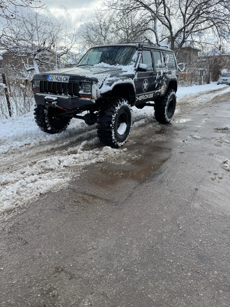 Jeep Cherokee, снимка 2 - Автомобили и джипове - 49504916