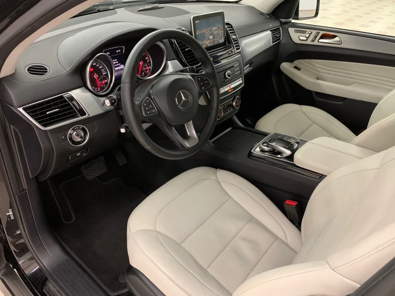 Mercedes-Benz GLE Coupe AMG * SOFTCLOSE* DIS * OBDUH* Cam360* harman* KeyL, снимка 9 - Автомобили и джипове - 51550604