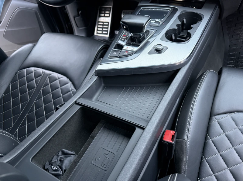 Audi SQ7 * V8D| Амбиентно| Панорама | MATRIX | 22 Джанти, снимка 7 - Автомобили и джипове - 52486385