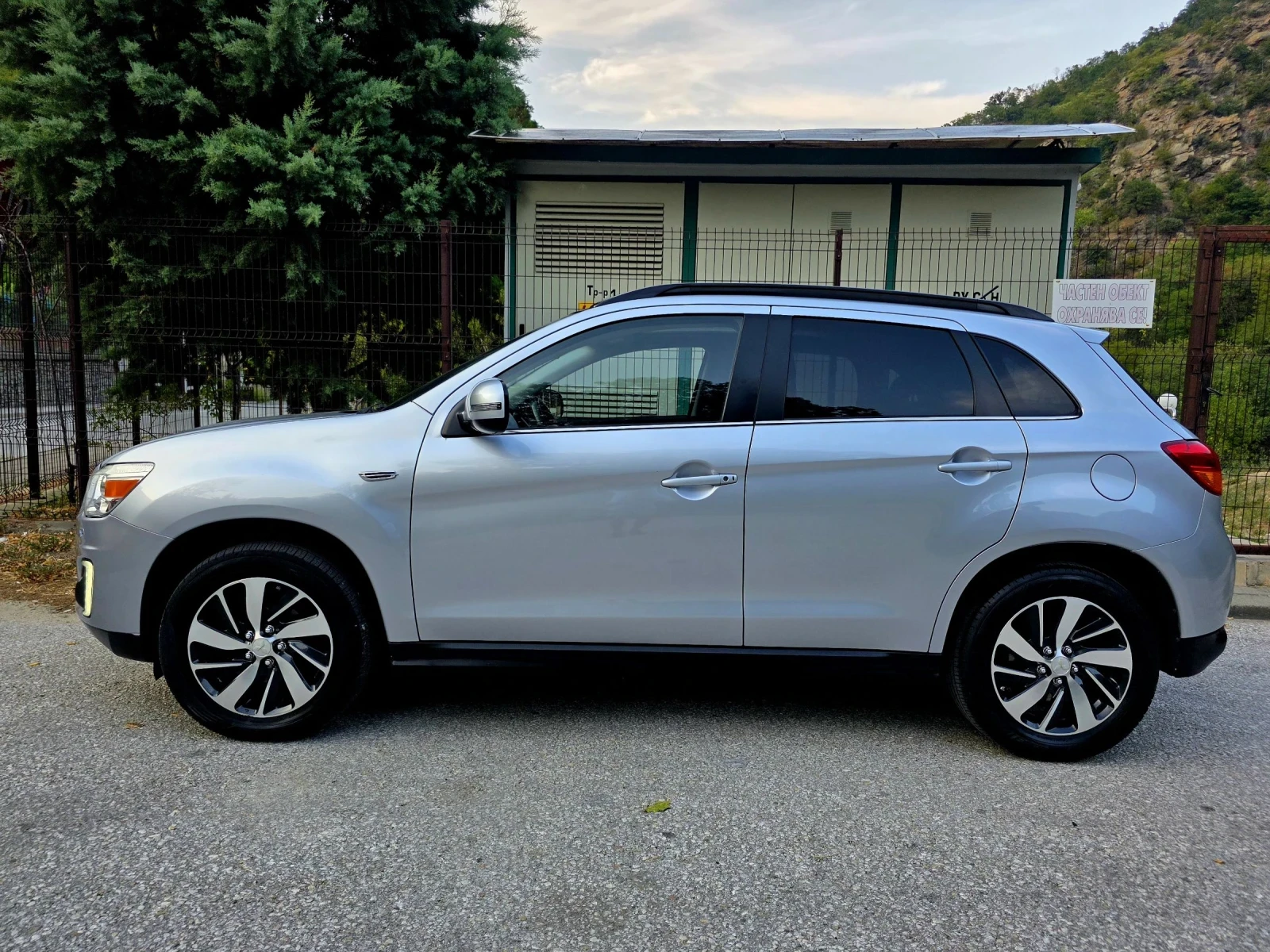 Mitsubishi ASX 2.2 DI-D 4WD Instyle * КАПАРИРАНО*  - изображение 7