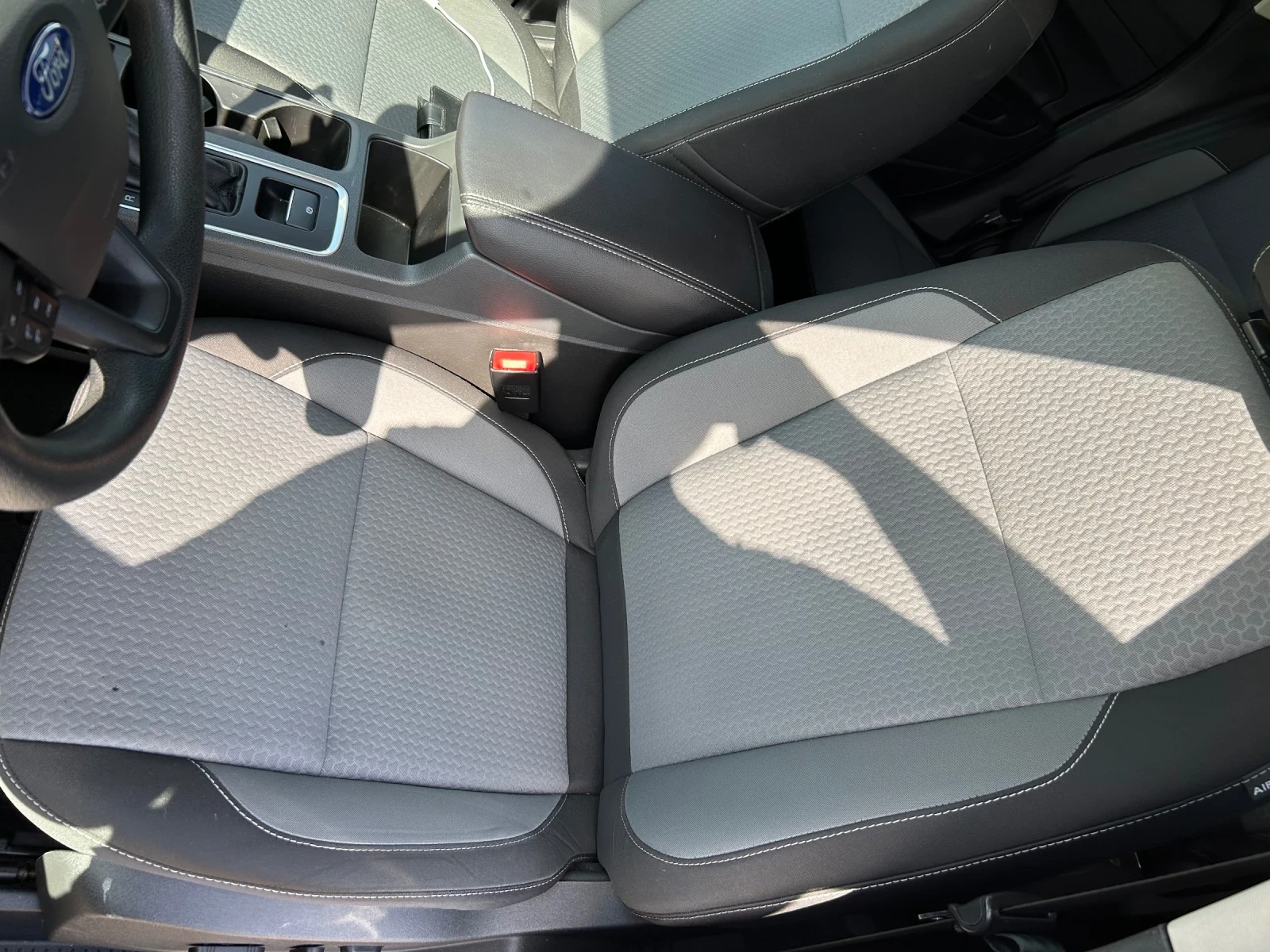 Ford Escape SE/4x4 - изображение 8