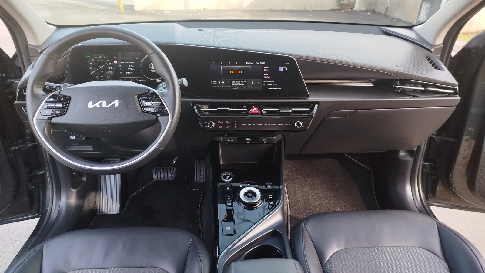 Kia Niro VSION * КОЖА * КАМЕРА * КАТО НОВА, снимка 15 - Автомобили и джипове - 53819367