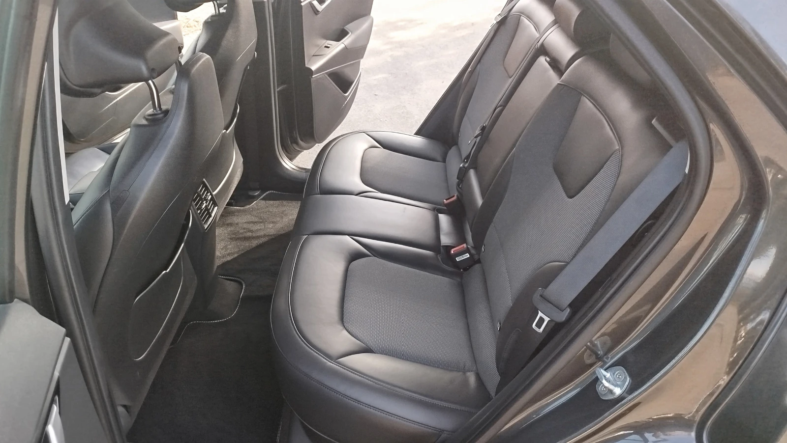 Kia Niro VSION * КОЖА * КАМЕРА * КАТО НОВА, снимка 13 - Автомобили и джипове - 53819367