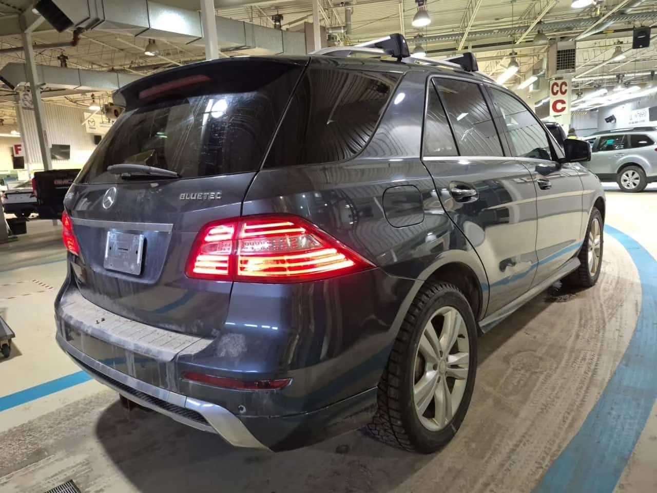 Mercedes-Benz ML 350 BlueTEC * CARFAX * * ПАНОРАМА* ПОДГРЕВИ - изображение 4