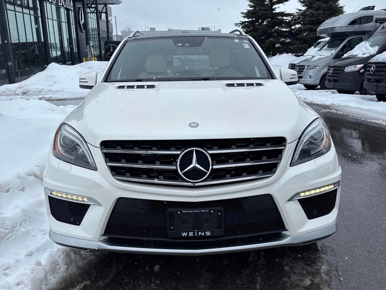 Mercedes-Benz ML 63 AMG * 360* ОБДУХВАНЕ* ПРЕДСТАВИТЕЛСТВО НА MERCEDES*  - изображение 2