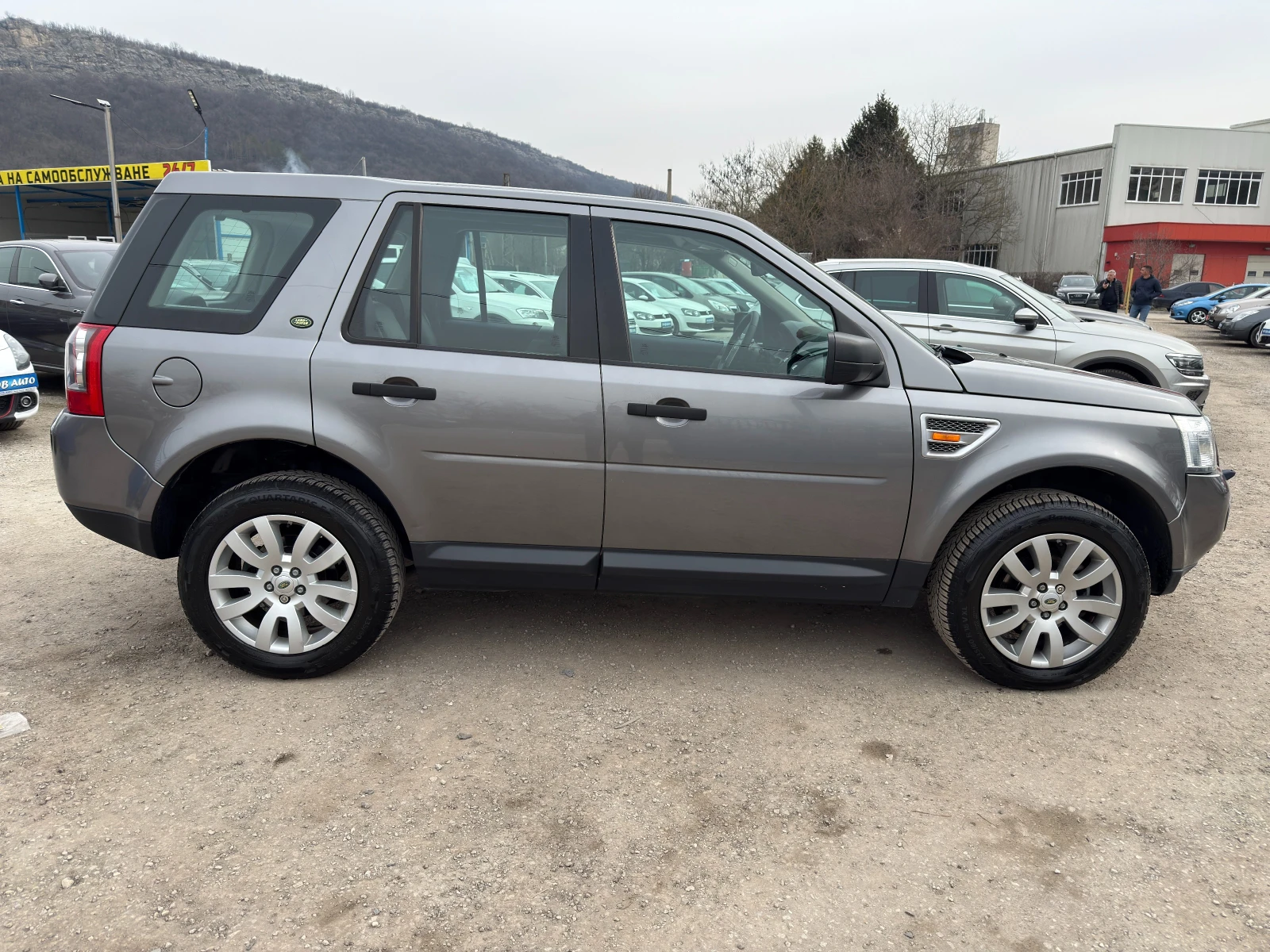 Land Rover Freelander 2.2TD4-4X4-ел салон-нови гуми-Италия - изображение 6