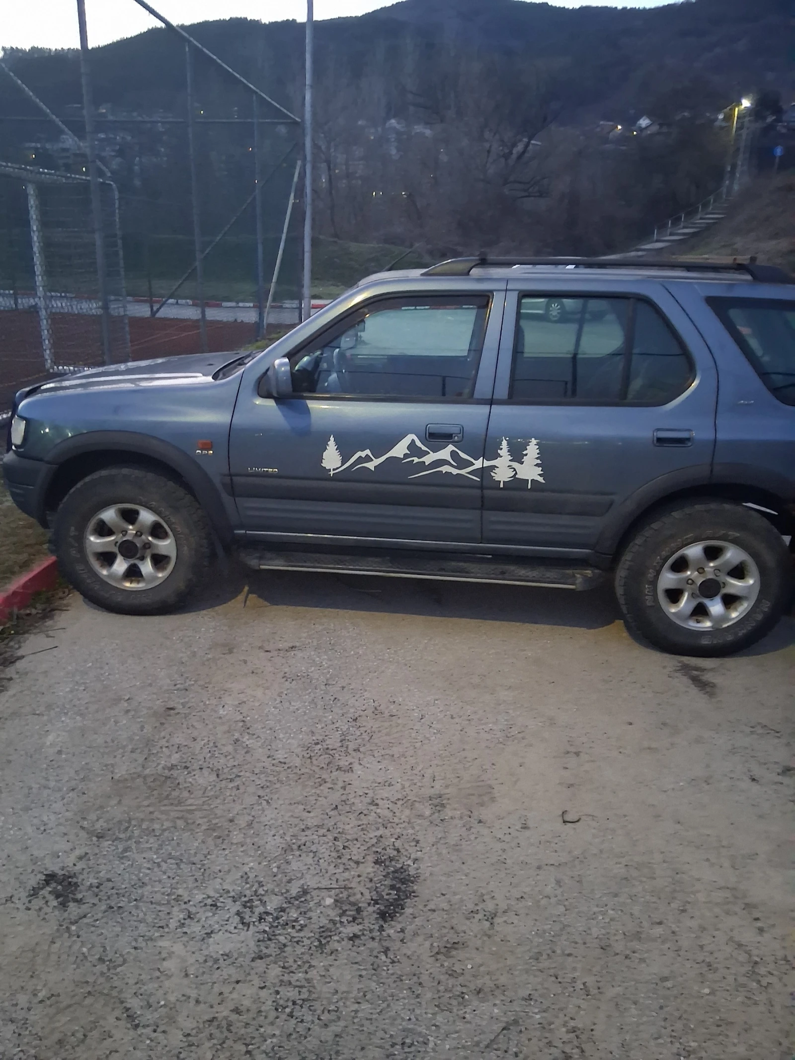 Opel Frontera 2.2, снимка 4 - Автомобили и джипове - 53922193