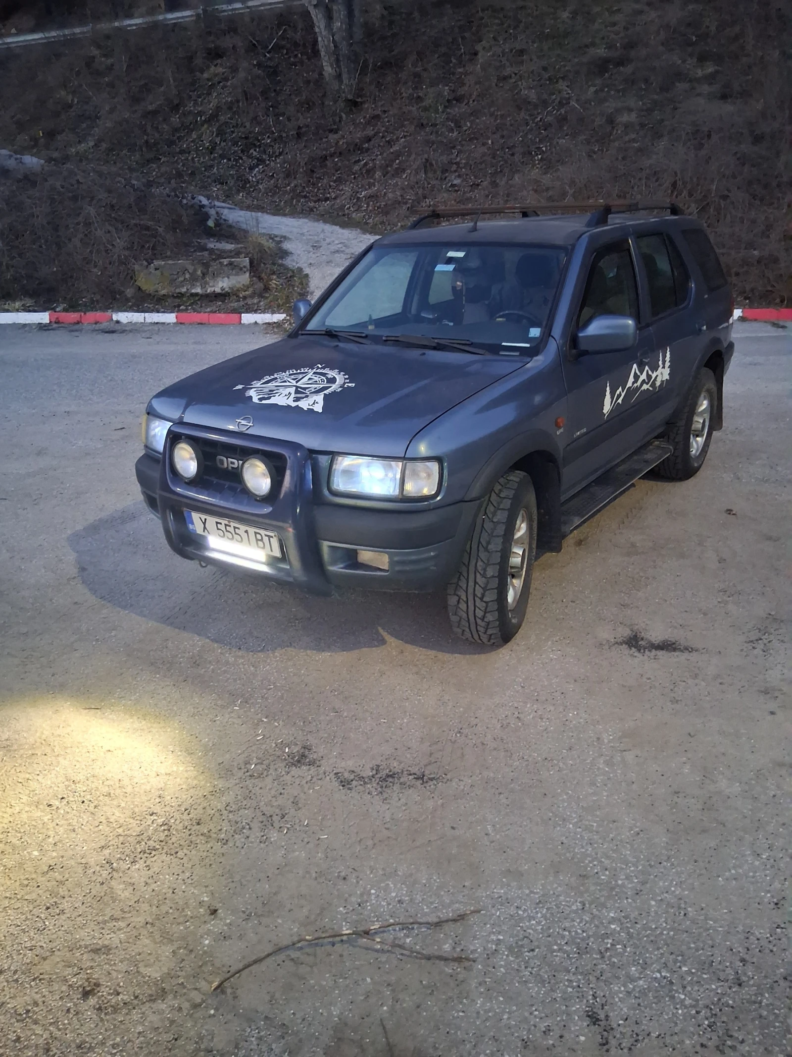 Opel Frontera 2.2, снимка 2 - Автомобили и джипове - 53922193