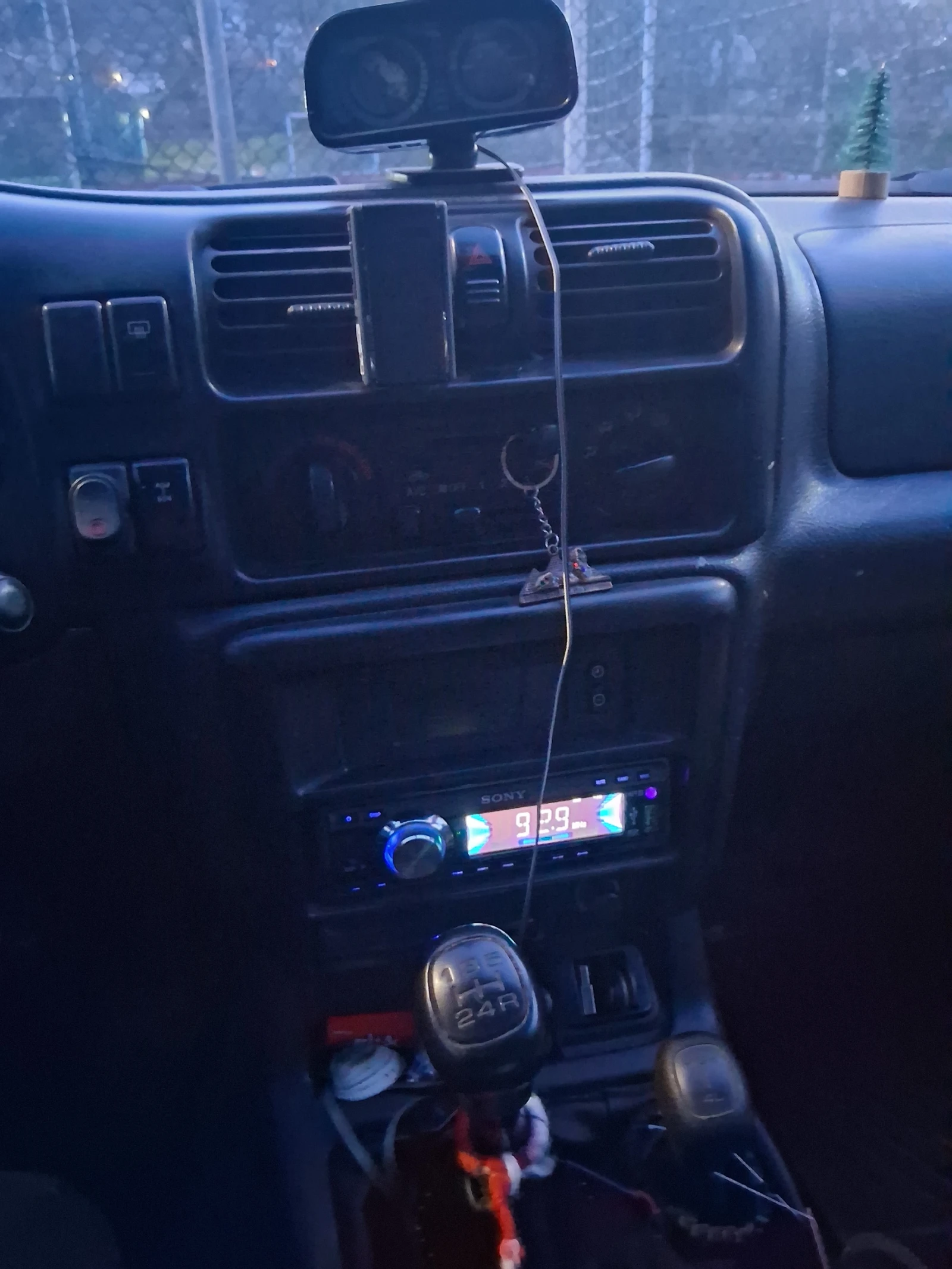 Opel Frontera 2.2, снимка 15 - Автомобили и джипове - 53922193