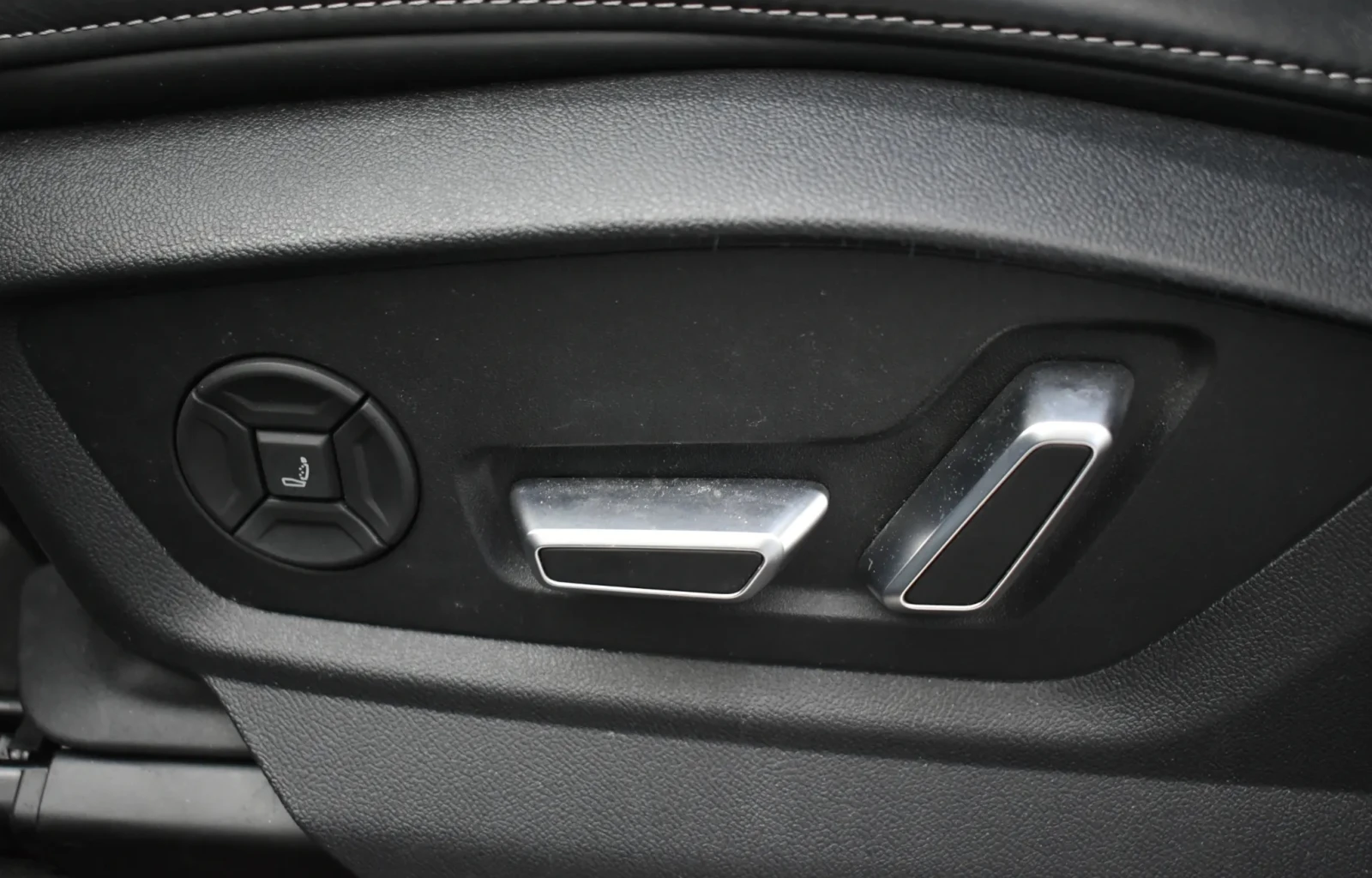 Audi Q8 50TDI Quattro S-Line, снимка 9 - Автомобили и джипове - 53996408