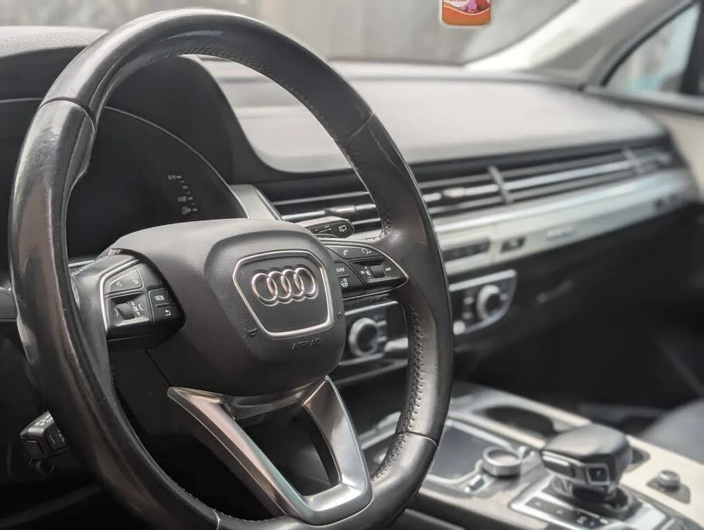 Audi Q7 BOSE * HeadUp *  AвтоКредит * (ЦЕНА ДО БГ), снимка 5 - Автомобили и джипове - 54428668