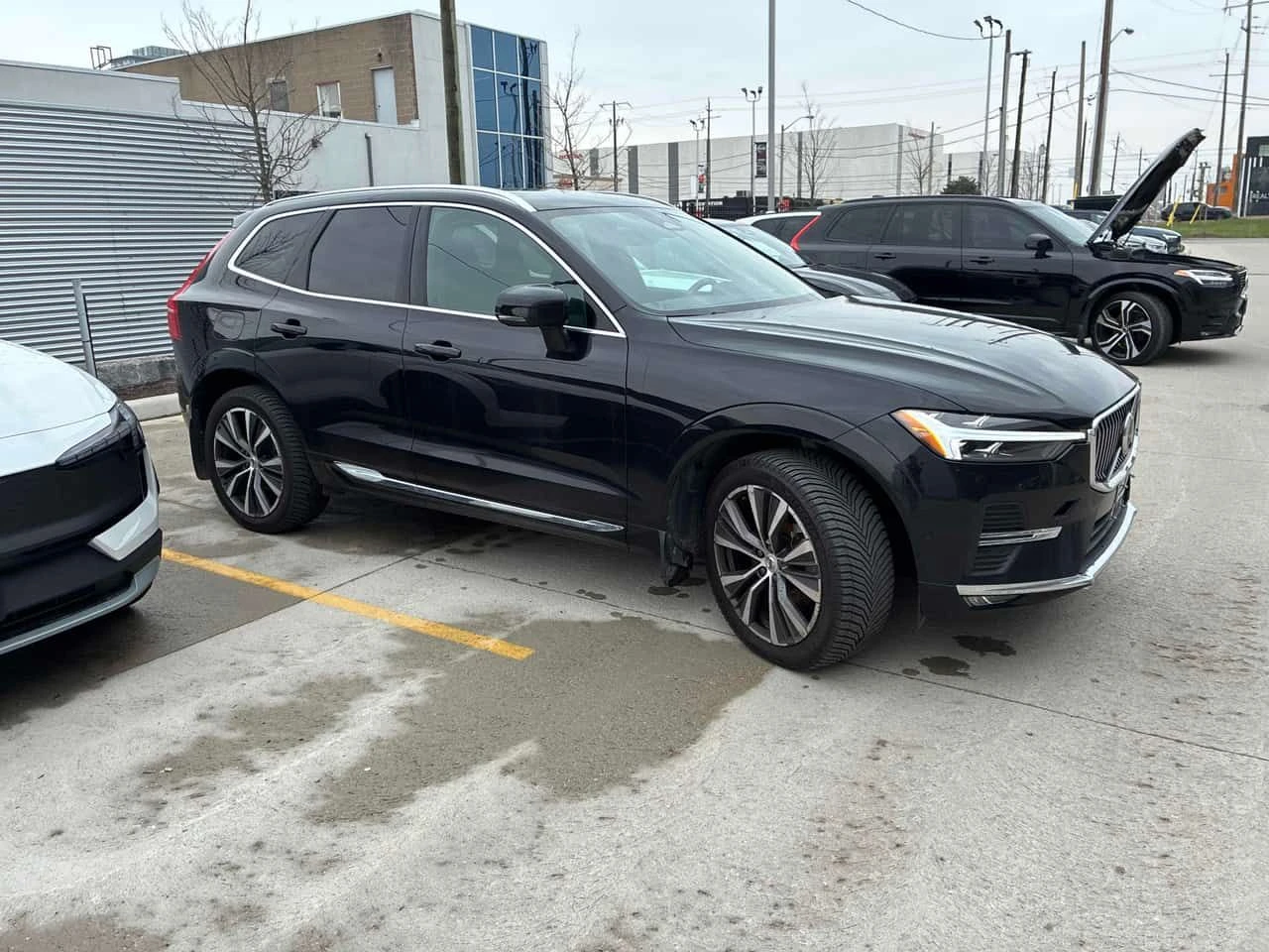Volvo XC60 Inscription /360/DISTRONIC/B&W/ОБДУХВАНЕ , снимка 3 - Автомобили и джипове - 54563070