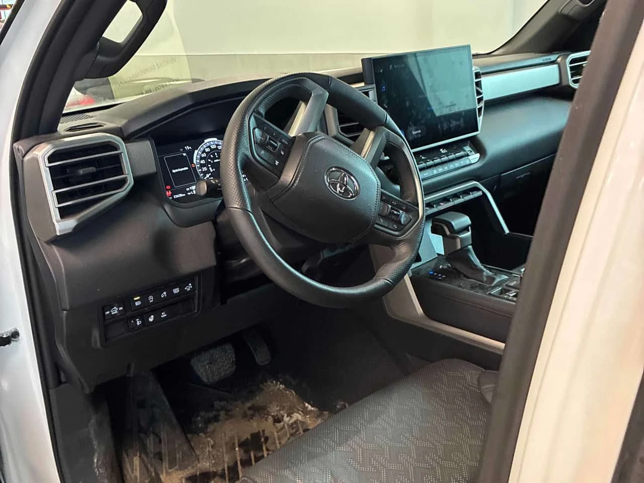 Toyota Tundra * 4x4* DISTRONIC* ОБУДХВАНЕ* , снимка 5 - Автомобили и джипове - 55133254