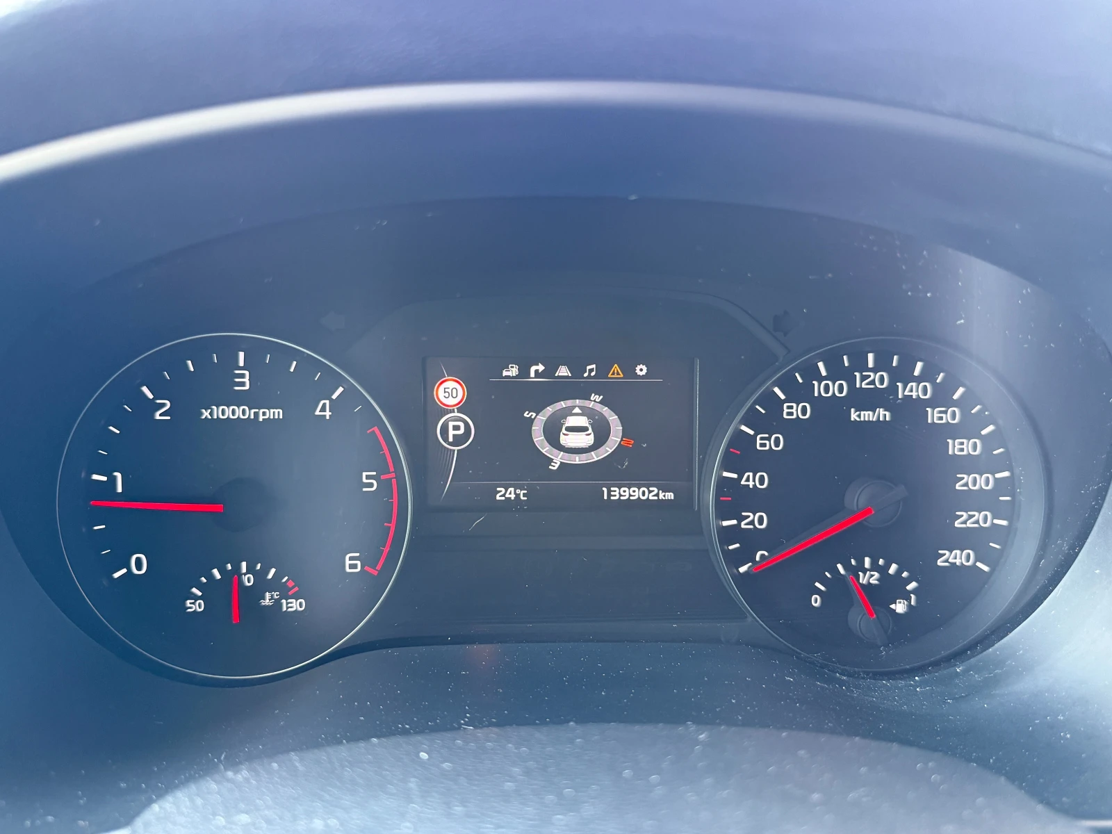 Kia Sportage 6 МЕСЕЦА ГАРАНЦИЯ/2.0CRDI 136к.с. 4х4 Реални Км!!!, снимка 12 - Автомобили и джипове - 55660381